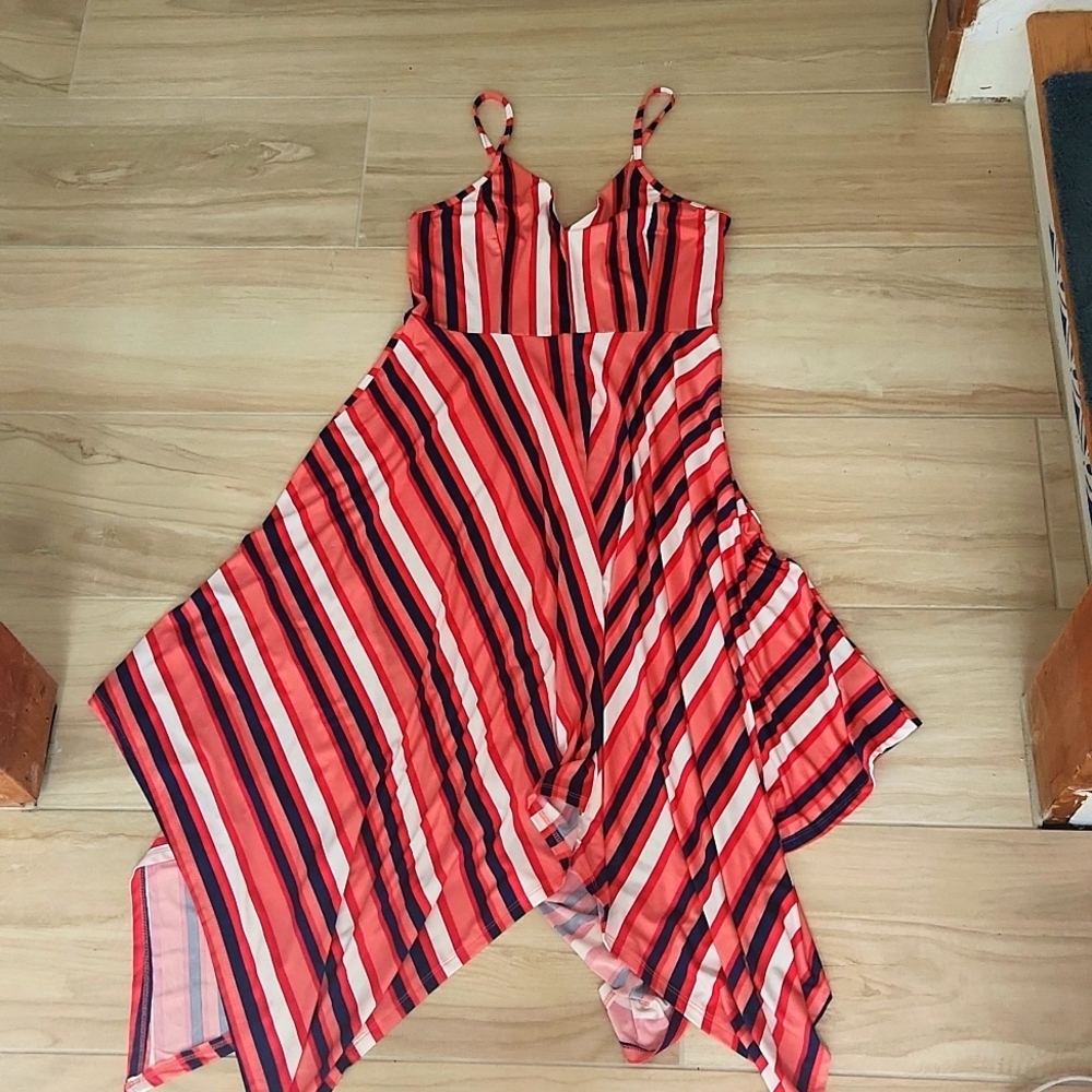 B Famous size L handkerchief hem dress